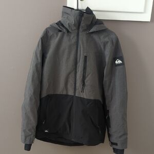 Quiksilver Men's Gray and Black Snowboard Jacket